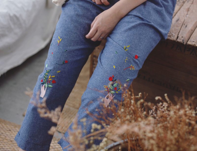 Flower Hand Pants : free size - 女装长裤 - 棉．麻 蓝色