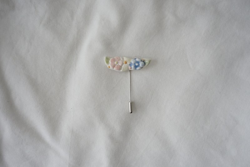 粉红色 浅蓝色 陶瓷花朵领带针 心口针 扣针 书签 - 胸针 - 瓷 多色