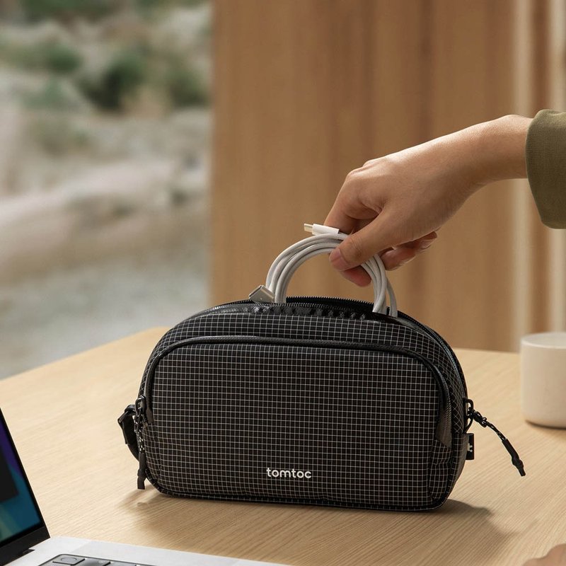 Tomtoc 完全防护 配件袋 M 机能黑 - 化妆包/杂物包 - 聚酯纤维 黑色