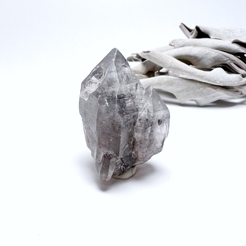 花明。原矿  一图一物 疗愈  净化  l 闪灵钻 有窗有横纹 l - 摆饰 - 水晶 白色