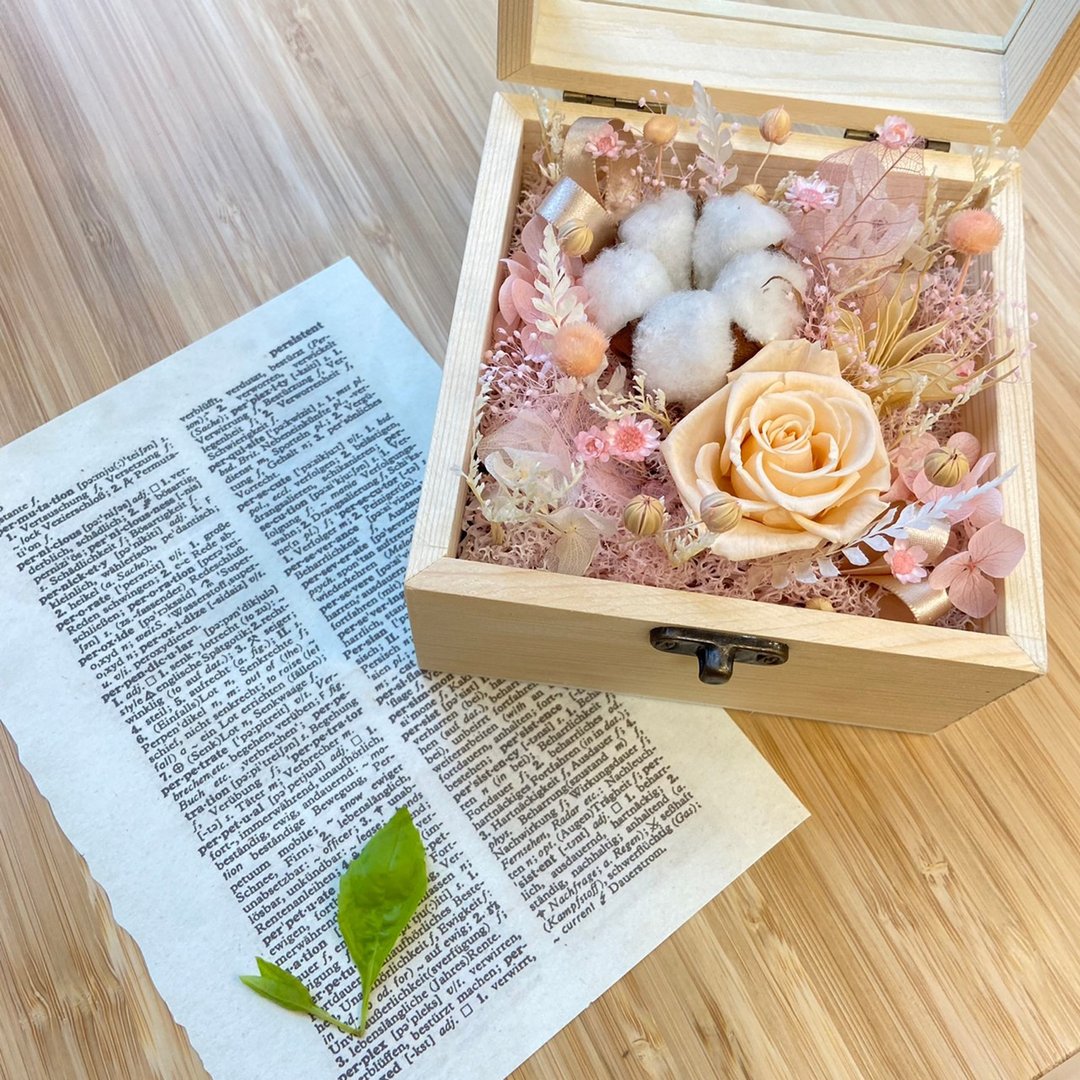 【一人开课】木作玻璃花盒/节日送礼/居家摆设/永生花艺课程 - 植栽 - 植物．花 