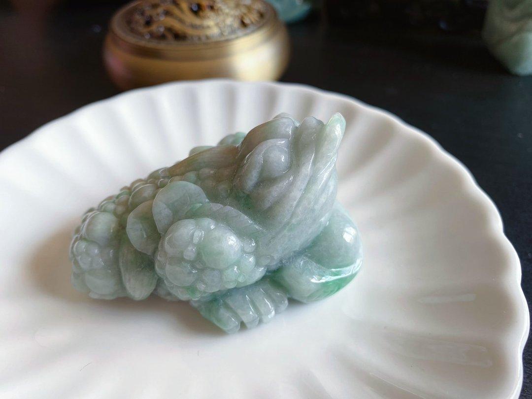孤品 天然缅甸玉翡翠 飘阳绿 招财富贵如意 三脚金蟾 手工 - 挂绳/吊绳 - 玉石 绿色