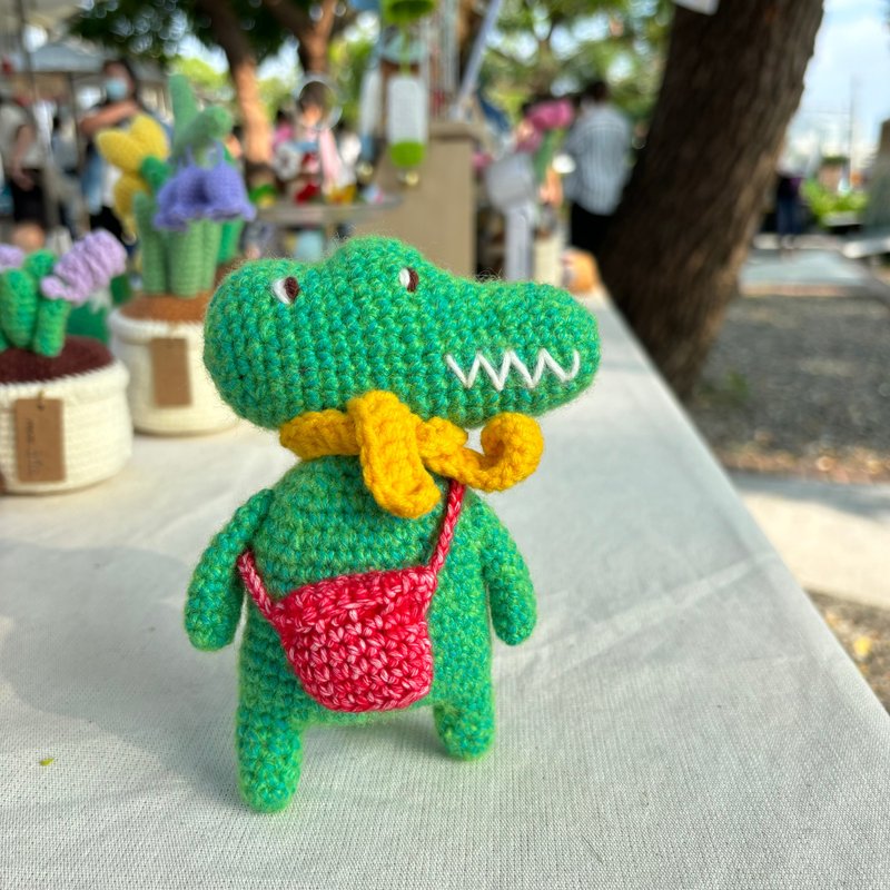 旅行小鳄鱼钩织玩偶 - 玩偶/公仔 - 其他材质 