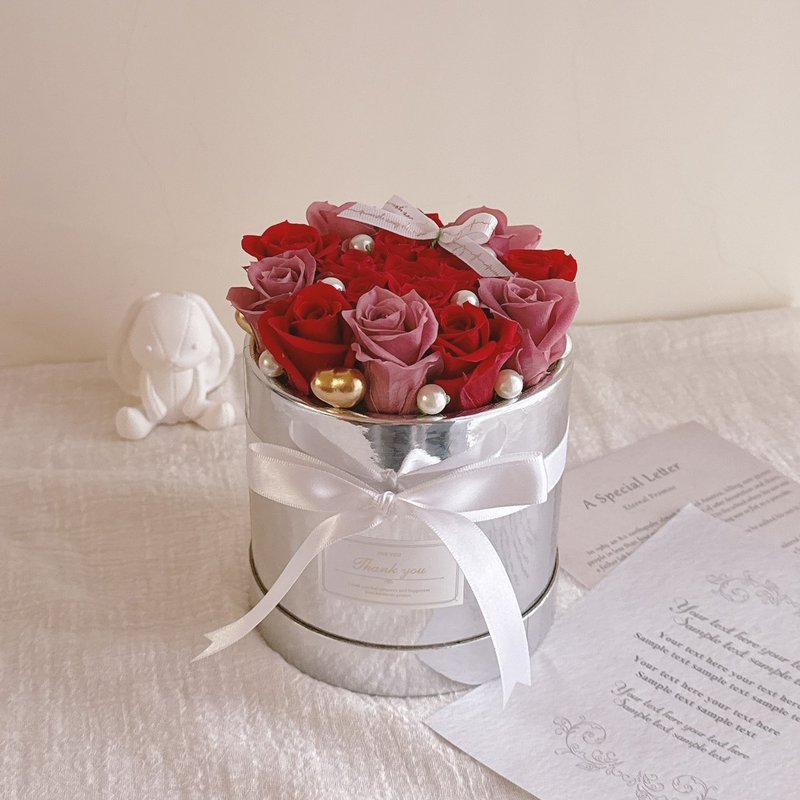 高贵银奢华玫瑰抱抱桶 / 情人节礼物 - 干燥花/捧花 - 植物．花 红色