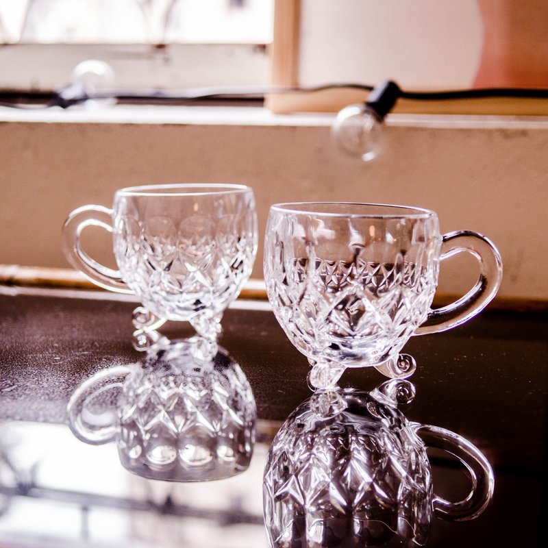 栖仙 SECLUSION OF SAGE / 螺旋三脚斜十字纹对杯 - 茶具/茶杯 - 玻璃 透明