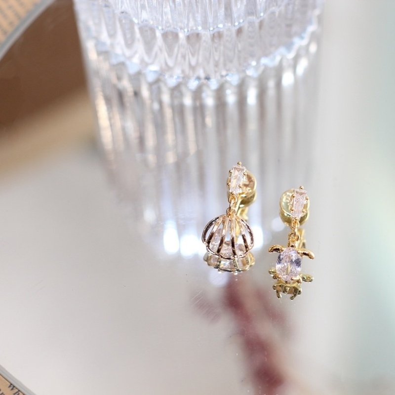 悠游自在 | Swimming Freely - 耳环/耳夹 - 铜/黄铜 金色