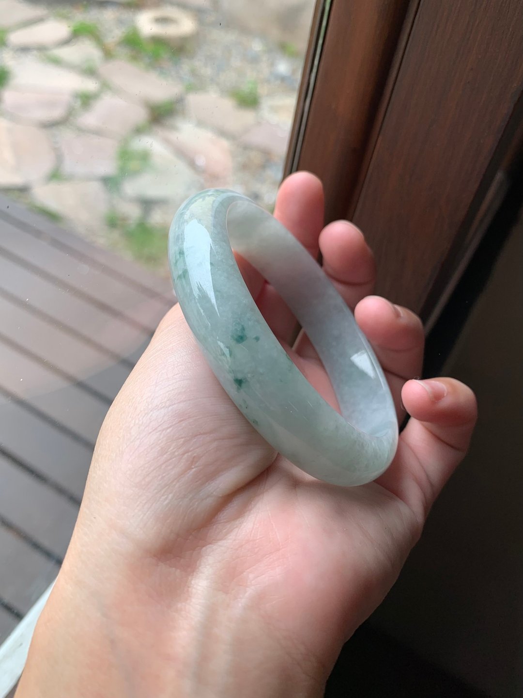 丨新芽丨糯种淡绿飘花翡翠手镯 圈口63.2 缅甸玉A货 - 手链/手环 - 玉石 绿色