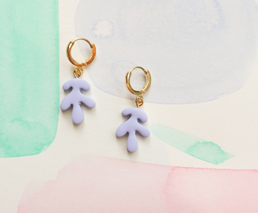 迷你叶片造型(三色) 手工软陶耳环 polymer clay earring - 耳环/耳夹 - 陶 多色