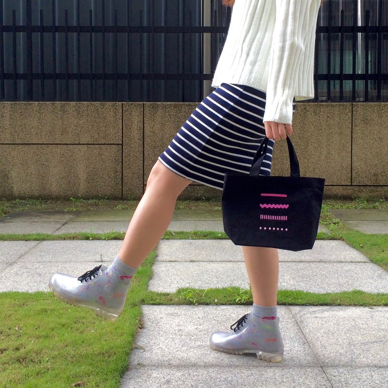 SillyCilly犀利希莉::B1603粉拼可::帆布手提袋 - 手提包/手提袋 - 棉．麻 黑色