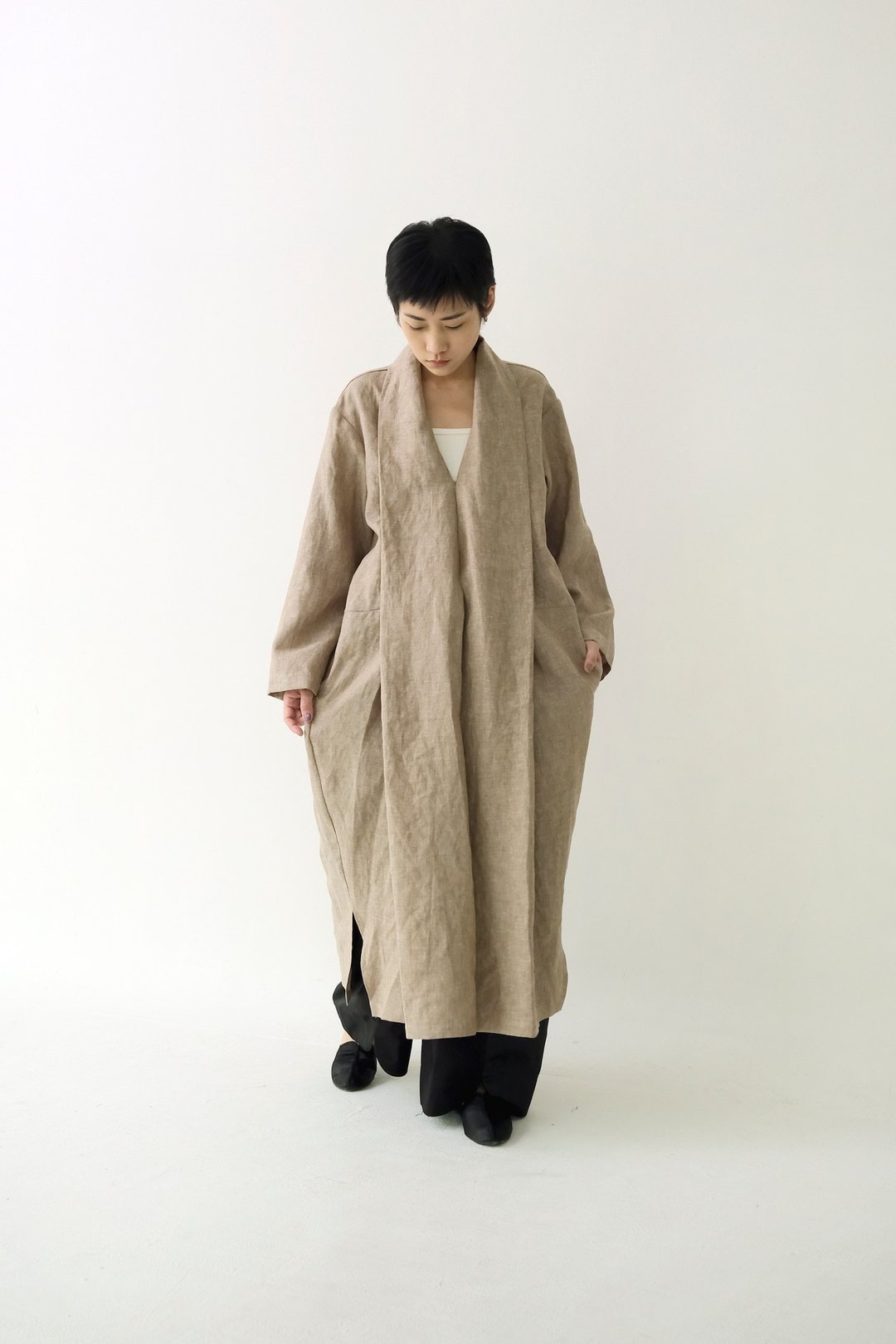 川 衣 WEAR BEING  胸前皱折 V 领洋装  卡其 - 洋装/连衣裙 - 棉 卡其色