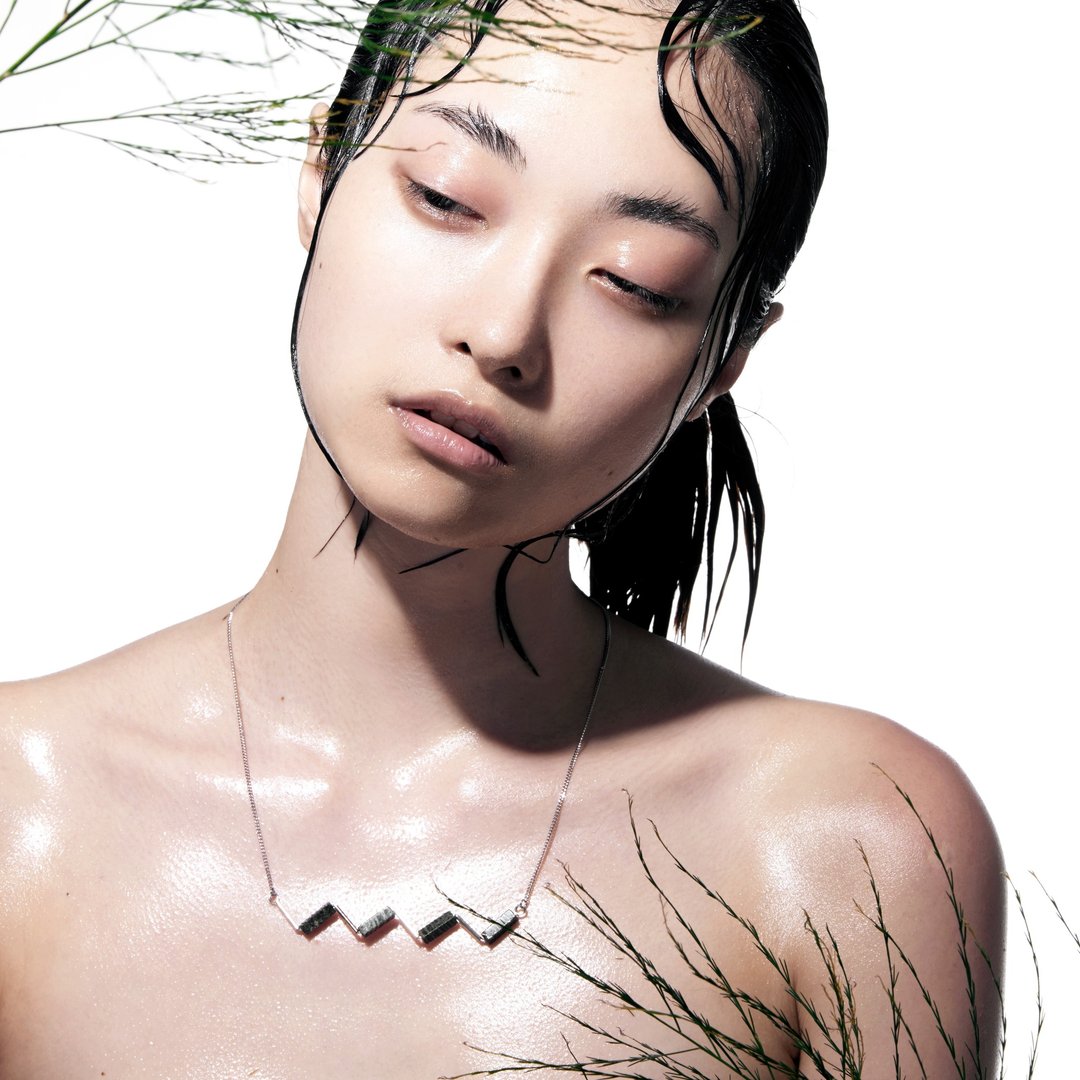 | L'EAU | 斑马石锯齿项链 - 项链 - 宝石 黑色
