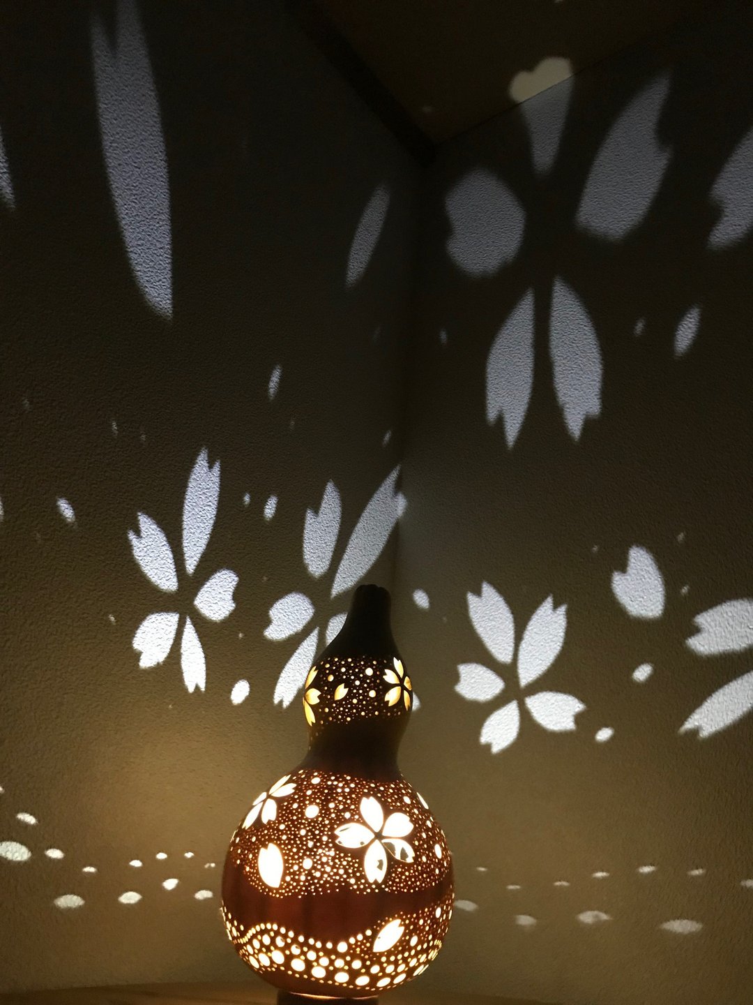 Gourd lamp Cherry blossom motif Japanese pattern - 灯具/灯饰 - 其他材质 粉红色