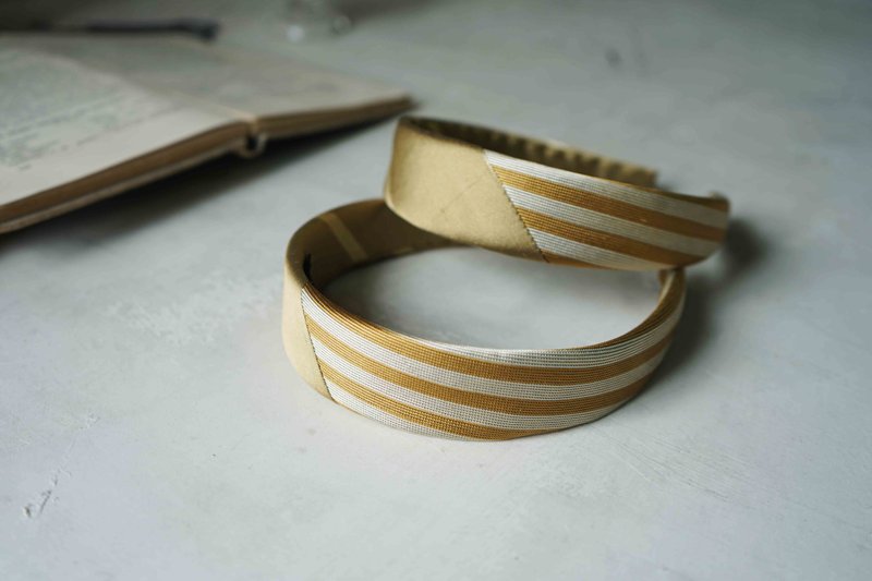 古董领带改制手工发箍-Burberrys golden hour双色拼接 - 发带/发箍 - 丝．绢 金色