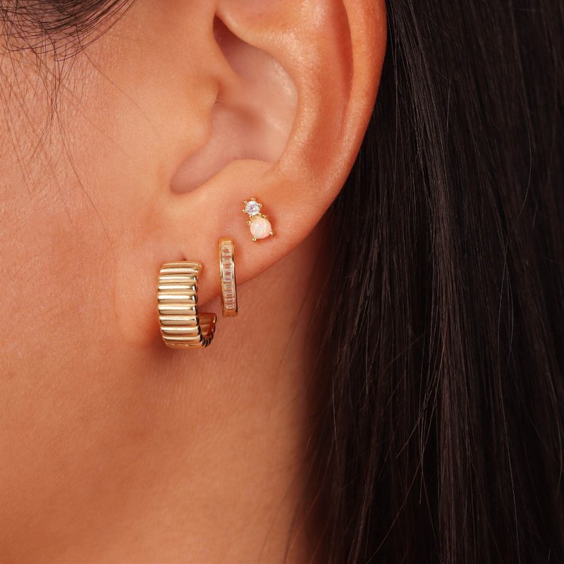 s925銀歐美風微鑲鋯石超迷你耳釘 ins風小眾設計感耳釘 疊戴耳釘 - 耳环/耳夹 - 银 金色