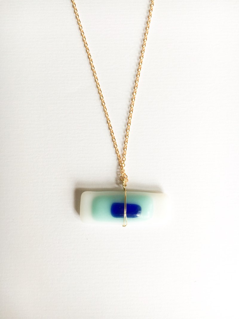 蓝白色长方形窑光玻璃项链 - 项链 - 玻璃 白色
