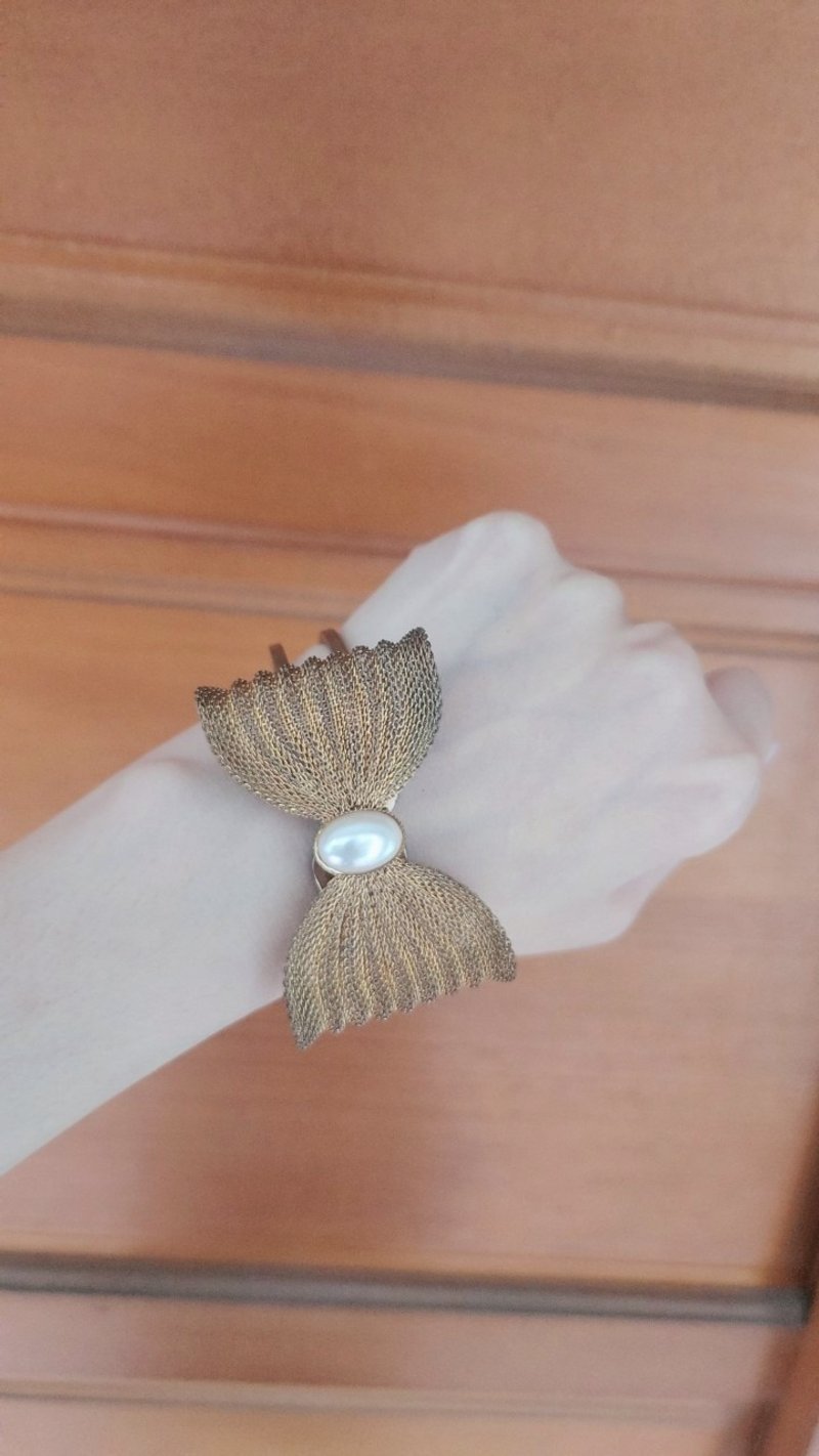 金色仿珠复古手环英国古董店买入圣诞礼盒 - 手链/手环 - 贵金属 金色