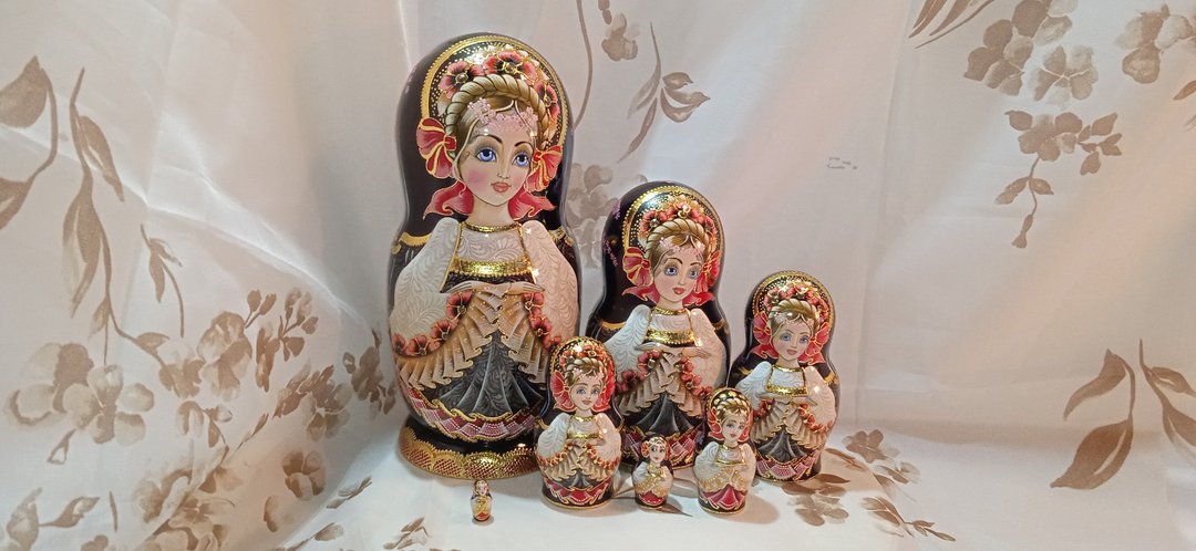 Matryoshka Russian nesting doll author's design OOAK children's toy wooden doll - 玩偶/公仔 - 木头 黑色