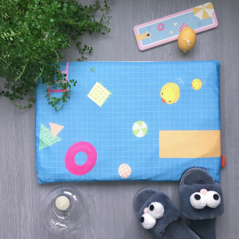 【CHICHI HOME】游鸭游 圭藻土软式脚踏垫/防滑吸水地 - 地垫/地毯 - 其他材质 蓝色