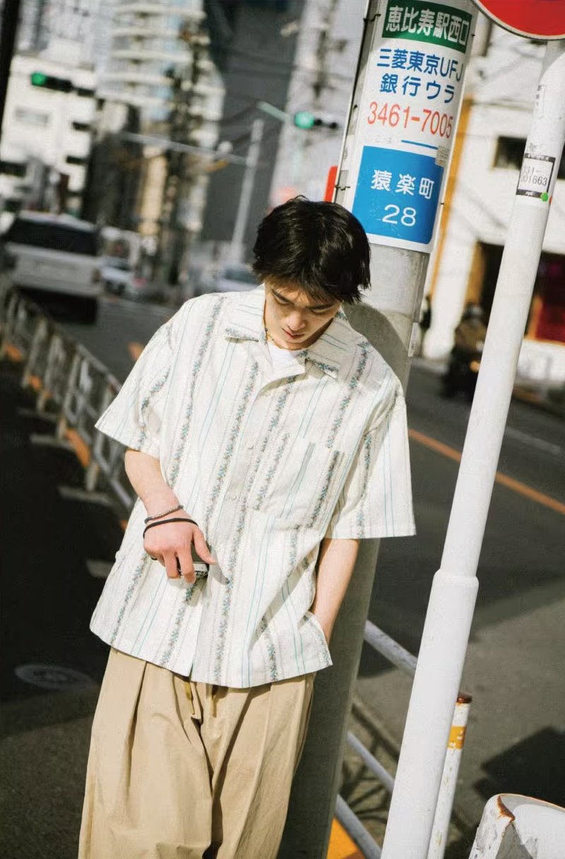 山坡开满花 日系复古古巴领短袖衬衫 - 男装衬衫 - 其他材质 白色