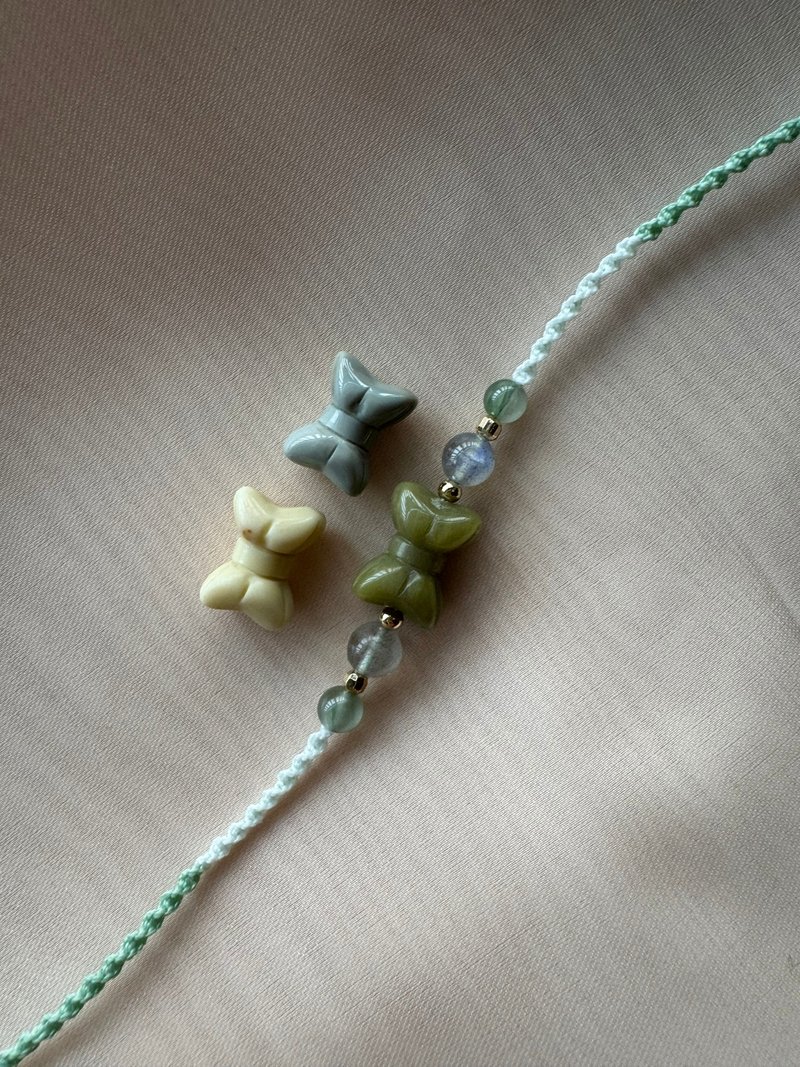 This is Neroli-阿拉善蝴蝶结设计手链 - 手链/手环 - 水晶 多色