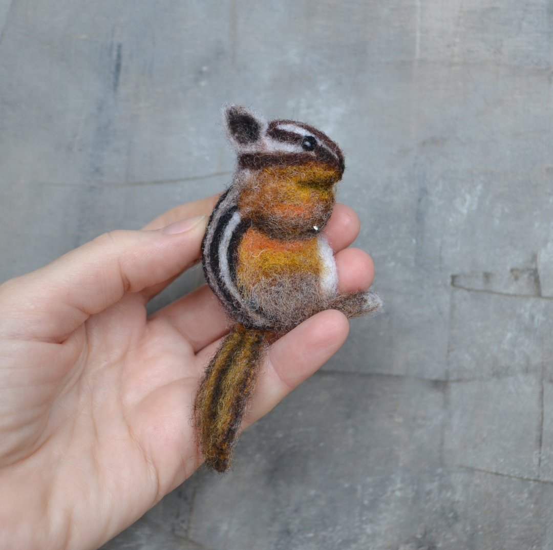 女士可爱花栗鼠动物胸针 女孩针毡羊毛仿品别针 - 胸针 - 羊毛 咖啡色
