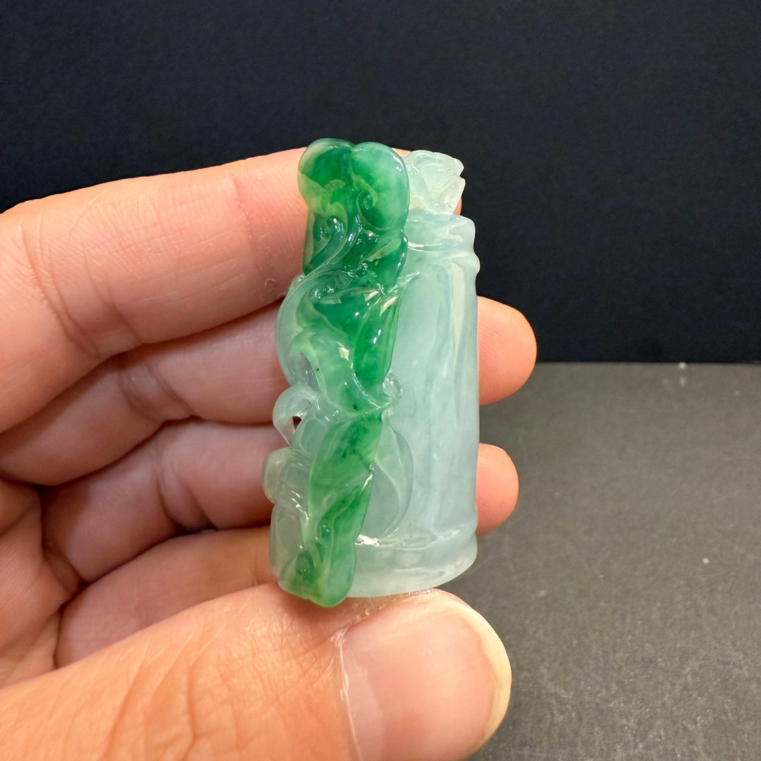 瀚玉珠宝 翠影缠枝 竹报平安  翡翠竹节 附上台湾证书 - 其他 - 玉石 