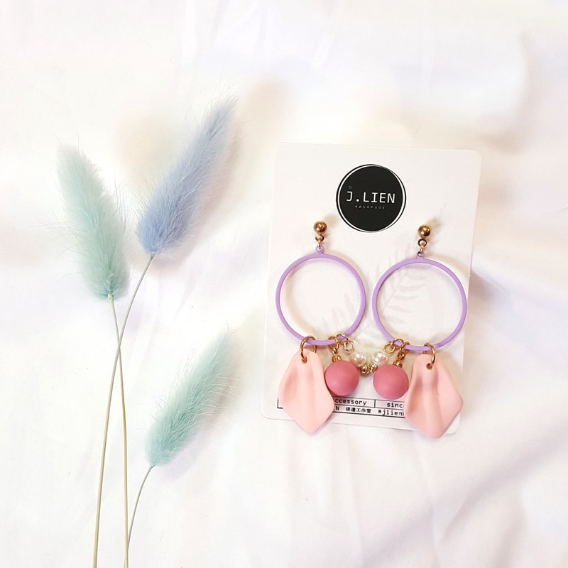 落花嬉戏 耳针/耳夹 手工耳环 韩国直送 - 耳环/耳夹 - 其他金属 粉红色