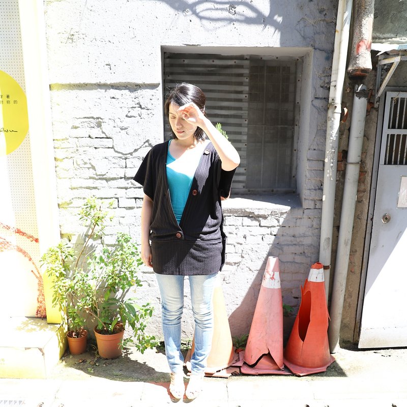 木扣针织衫 罩衫-黑色 (多变化  绢印) - 女装针织衫/毛衣 - 聚酯纤维 黑色