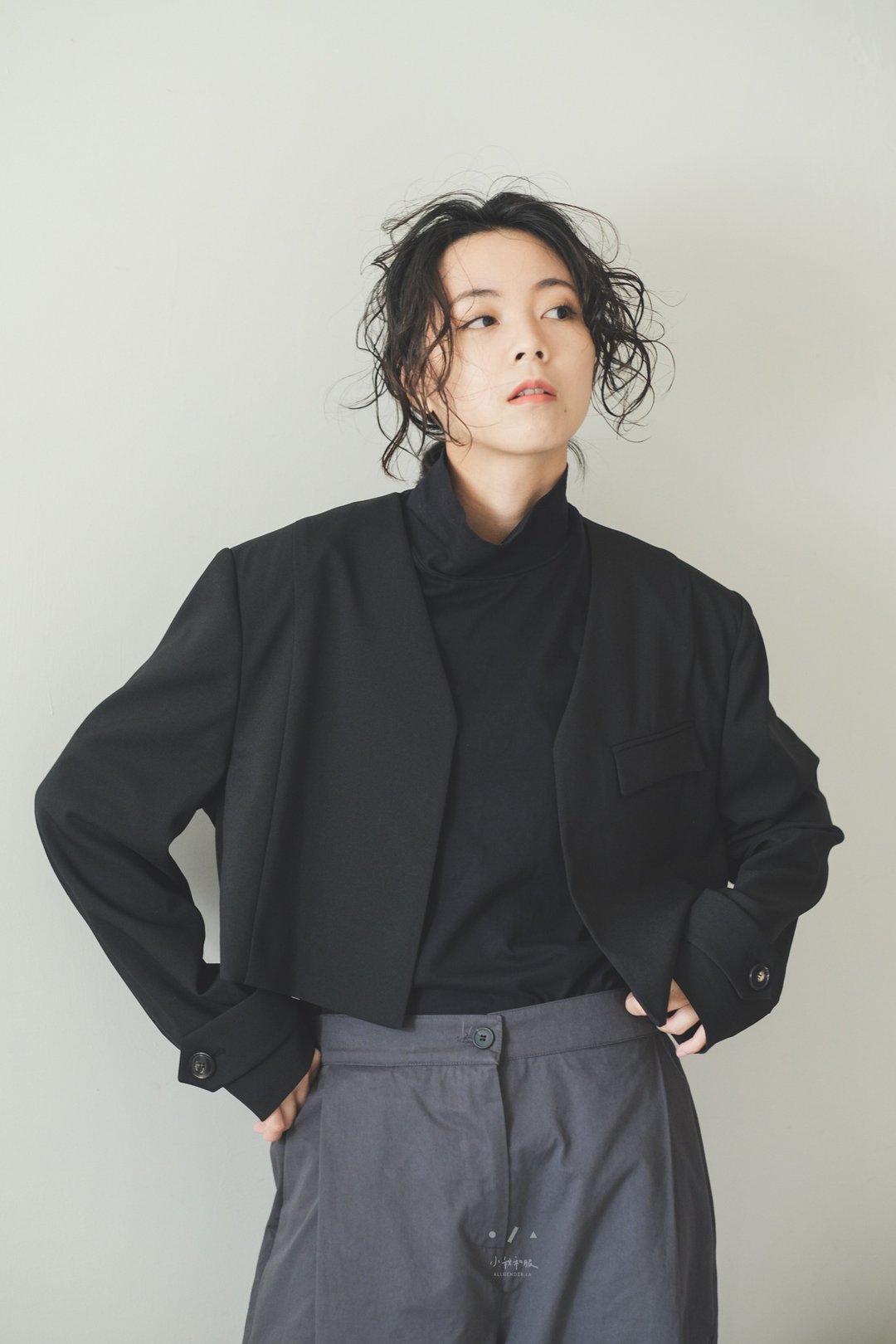 极俐落SINGLE短版西装外套 - 3色 - 女装西装外套/风衣 - 棉 黑色