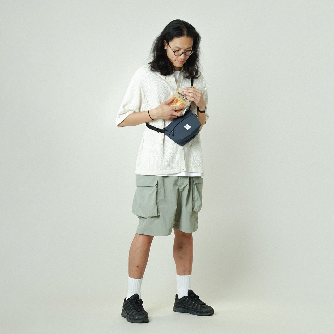 LUNA 简约时尚日常必需品简约轻巧斜背包 (宝石蓝) - 侧背包/斜挎包 - 环保材料 蓝色