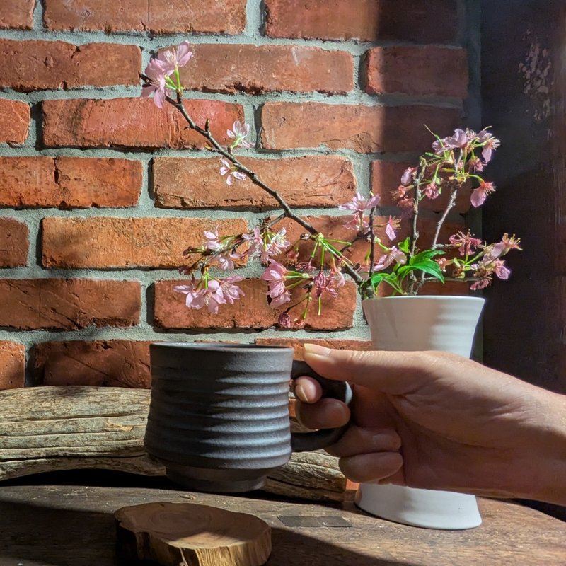 财运节节高-柴韵竹节杯 莺歌 手作 文创 柴烧 竹节  陶杯 - 茶具/茶杯 - 陶 咖啡色