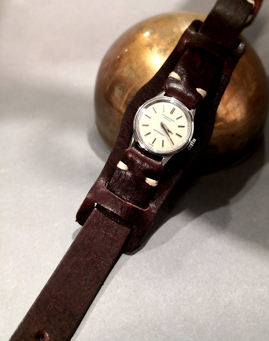 IWC万国表 1960s 自动上链女表/手工表带 - 女表 - 其他金属 咖啡色