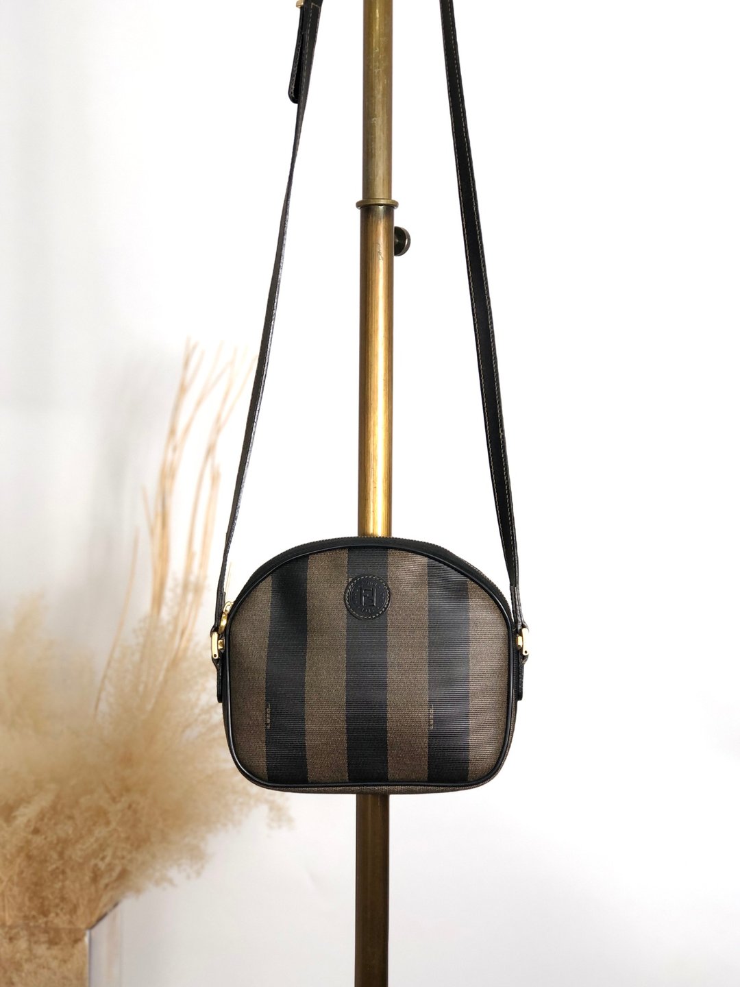 【日本直送 名牌中古包】FENDI 芬迪 PEEKABOO 手提斜背包 棕色 FF Logo PVC vintage 古董 z2xd4a - 侧背包/斜挎包 - 防水材质 咖啡色