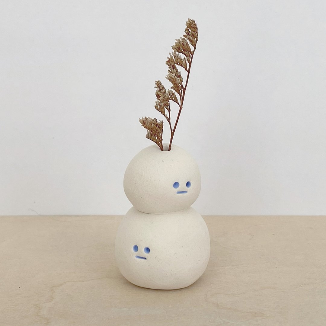 BUGS | 迷你花器 | 桌上风景 | 香薰油扩香石 | SNOWMEN - 花瓶/陶器 - 陶 白色