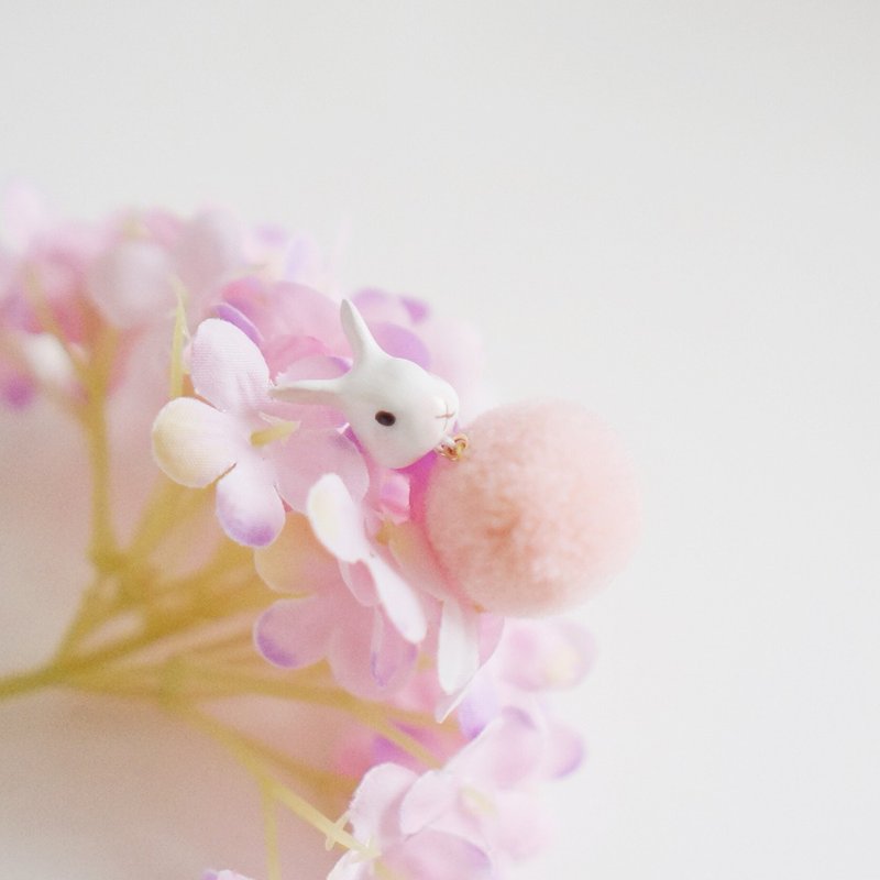 |独角森林| 小白兔毛球 单只 耳钉/耳夹 - 耳环/耳夹 - 粘土 