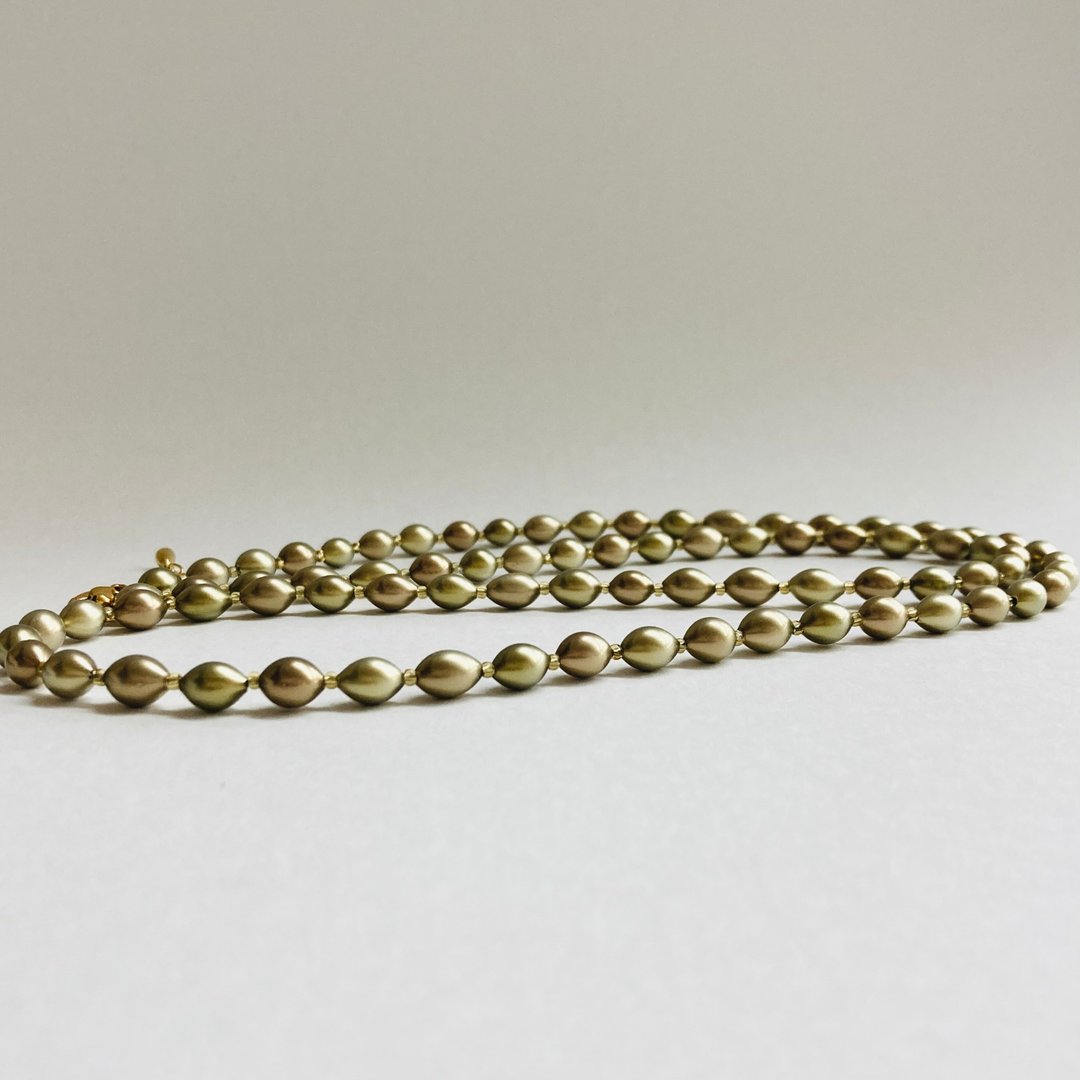 玻璃巴洛克珍珠混色歌剧长项链 / 6x8mm 约 78cm / 卡其色混 / G / 日本制造 - 项链 - 玻璃 绿色