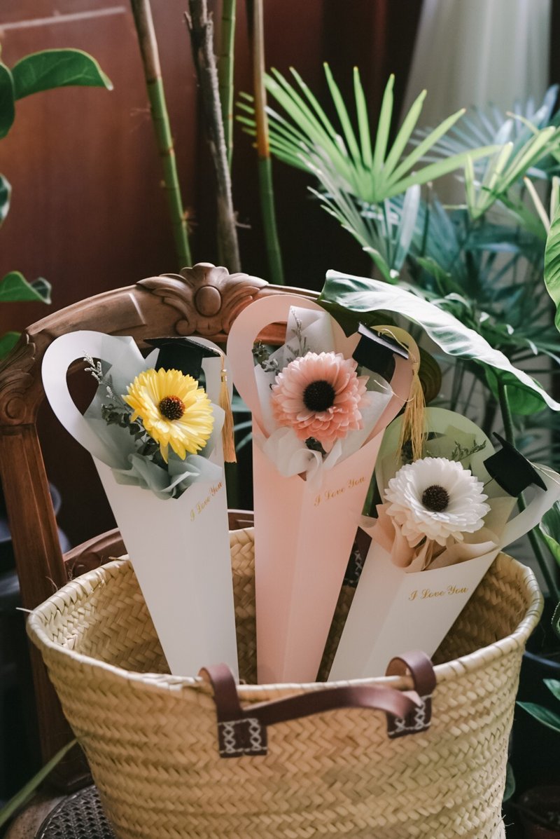 【定制化礼物】毕业花束 扩香花 毕业礼物 教师节圣诞礼盒 - 干燥花/捧花 - 植物．花 粉红色