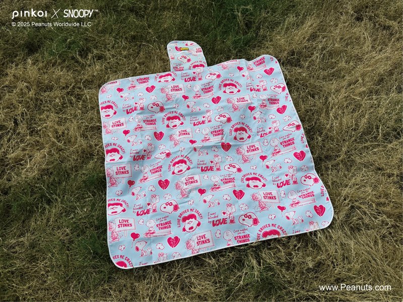 【Pinkoi x SNOOPY】野餐垫 史努比 轻量化 浅蓝满版 露西 - 野餐垫 - 聚酯纤维 蓝色