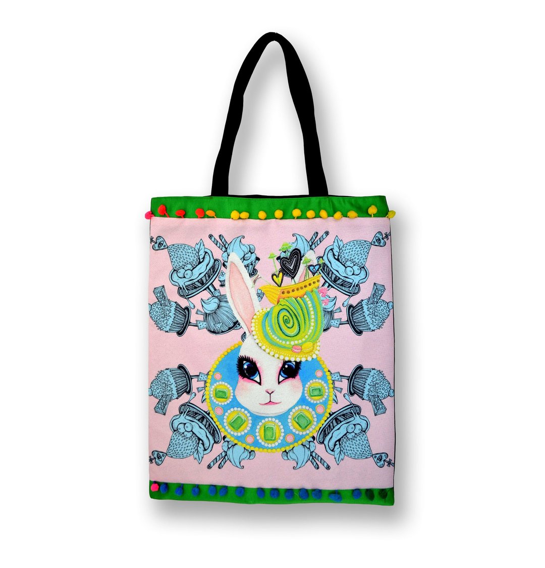 GOOKASO 双面购物袋 TOTE BAG 粉红 兔子皇后 棉麻印花图案 背面日本和服织锦绸缎 缀彩色小球花边 - 侧背包/斜挎包 - 棉 粉红色