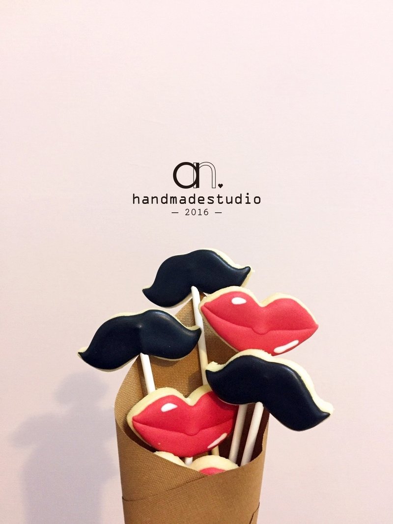 婚礼小物-棒棒糖霜饼干(12支) by anPastry - 手工饼干 - 新鲜食材 