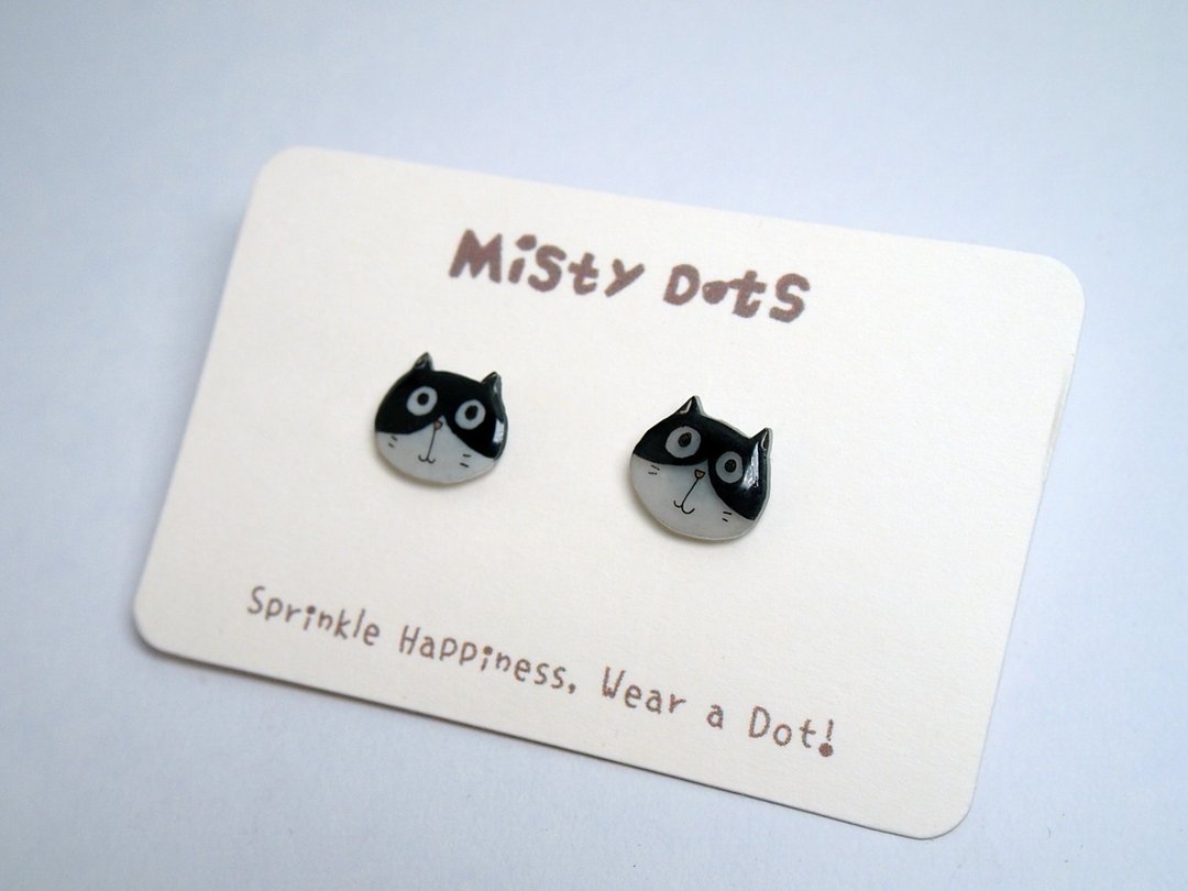 【Misty Dots 】MDE02 可爱奔驰猫耳环-金工手作 - 耳环/耳夹 - 塑料 黑色