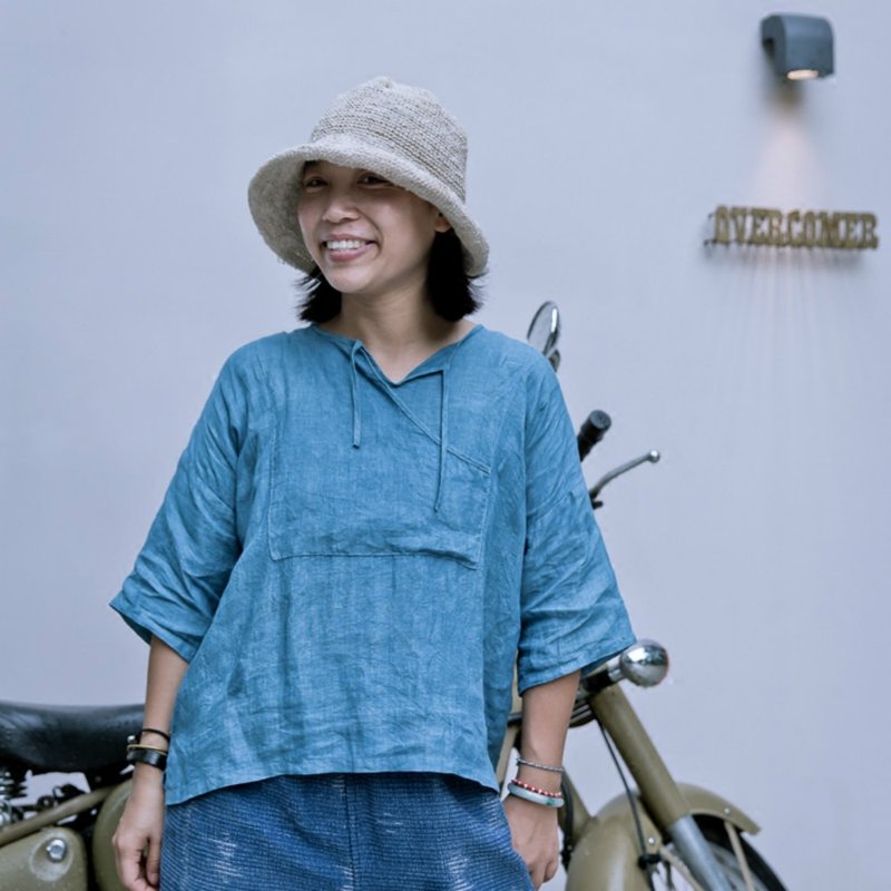 做自己 | 天藍色 純手工藍細繩亞麻短衫 素面寬松五分中袖春夏上衣 短袖T恤 | 南山草木染 NAMSAN INDIGO - 女装上衣 - 棉．麻 蓝色