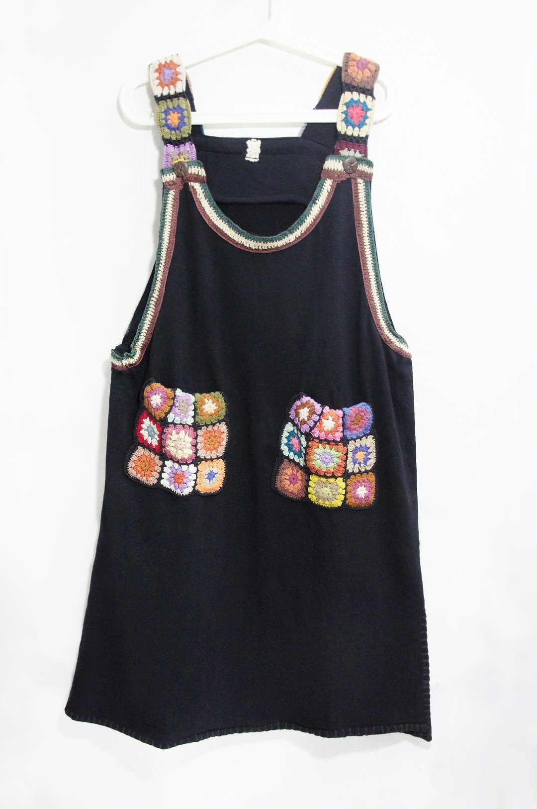 限量手工 针织编织口袋厚棉洋装 / 民族风洋装 / 花朵洋装 / ethnic dress / 伞状洋装 / 吊带裙 - 民族风彩色缤纷森林世界 ( 时尚黑 ) - 洋装/连衣裙 - 棉 多色