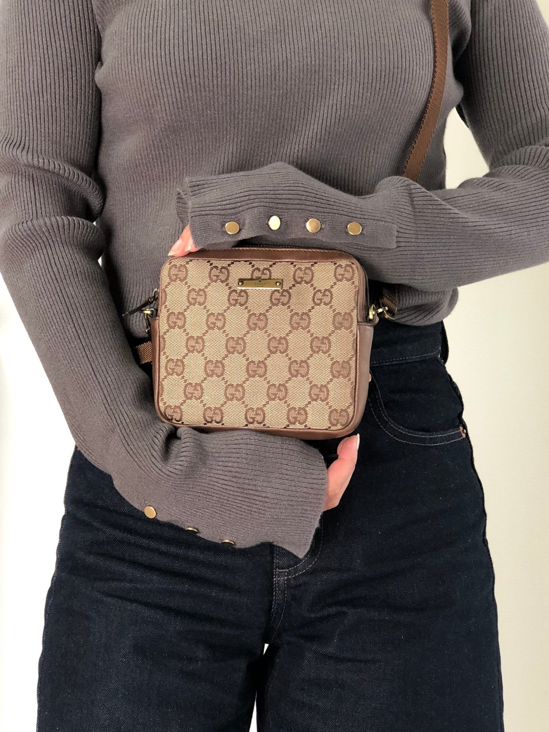 【日本直送 名牌二手包】GUCCI 古驰 侧背包 米色 GG帆布 迷你包 vintage 古着 复古 2hrrun - 侧背包/斜挎包 - 棉 咖啡色