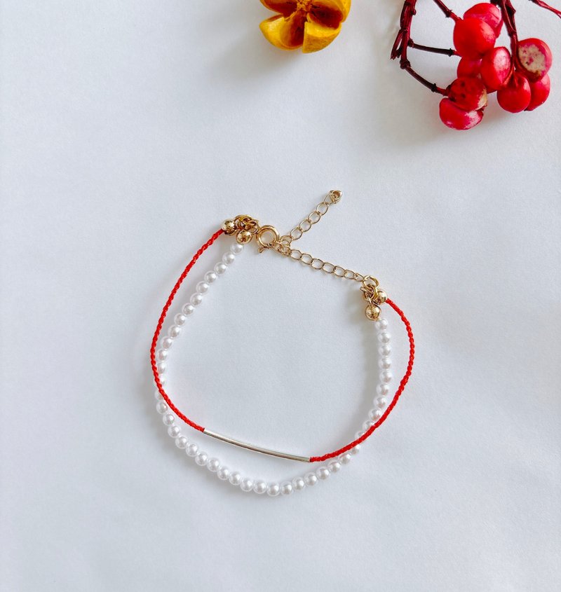 【好缘红绳】手作法式优雅红绳手链 蚕丝蜡线 纯银 捷克玻璃珍珠 - 手链/手环 - 珍珠 
