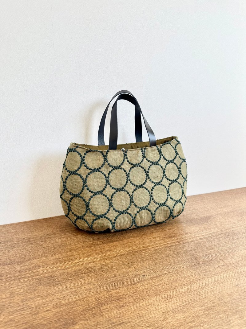 饱满托特包 - minä perhonen Tambourine - 手提包/手提袋 - 棉．麻 绿色