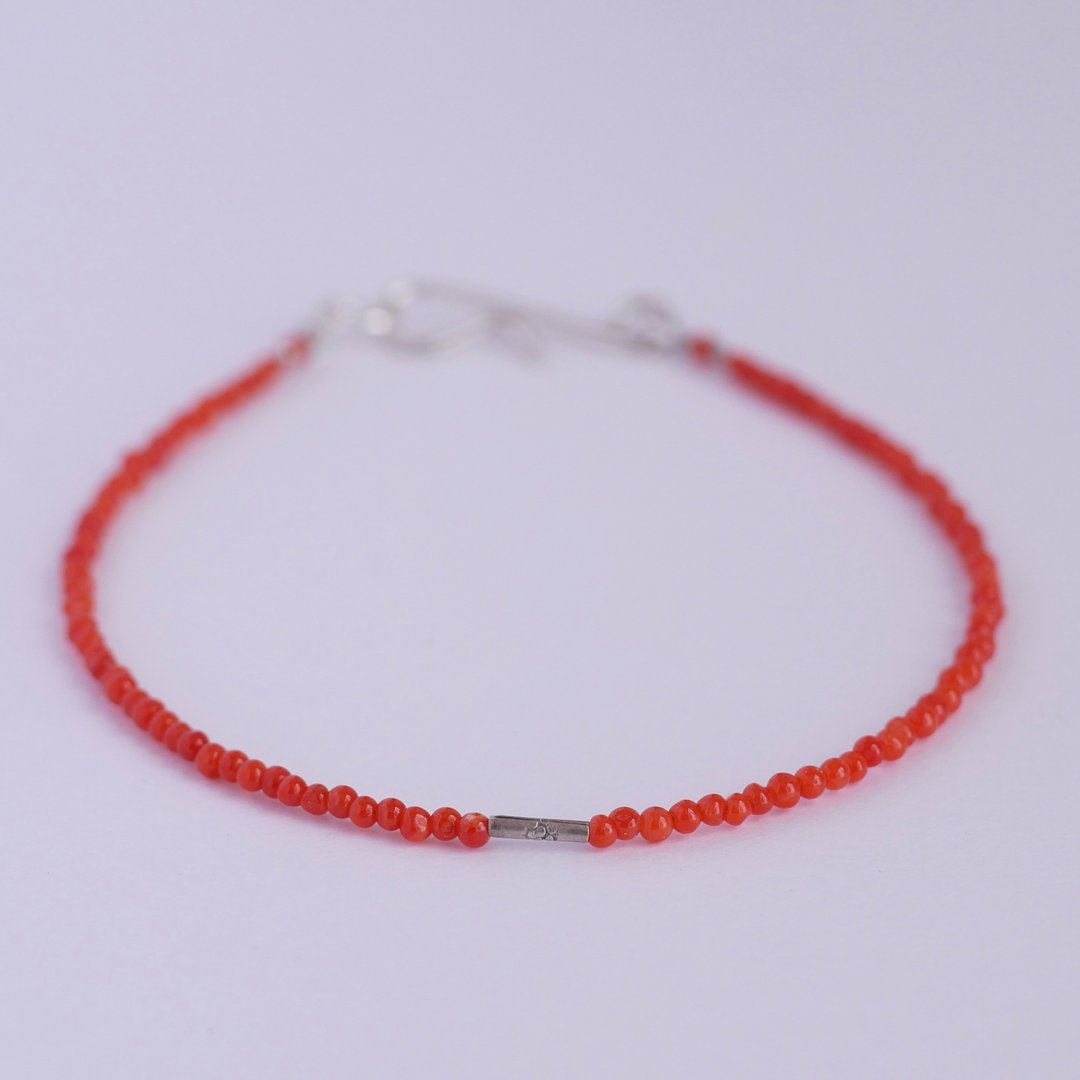 Natural Italian Coral& Karen silver bracelet - 手链/手环 - 宝石 红色