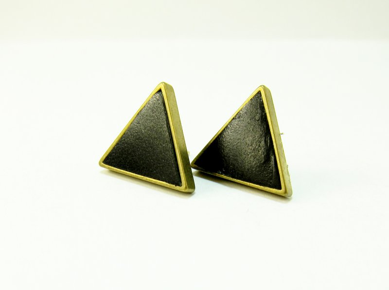 牛皮耳环（三角） - 耳环/耳夹 - 真皮 黑色