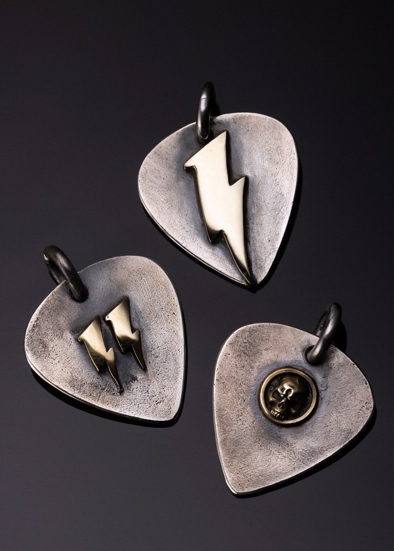 Skull Double Lightning Pick Pendant  |  双闪电骷髅拨片项链 - 项链 - 纯银 银色