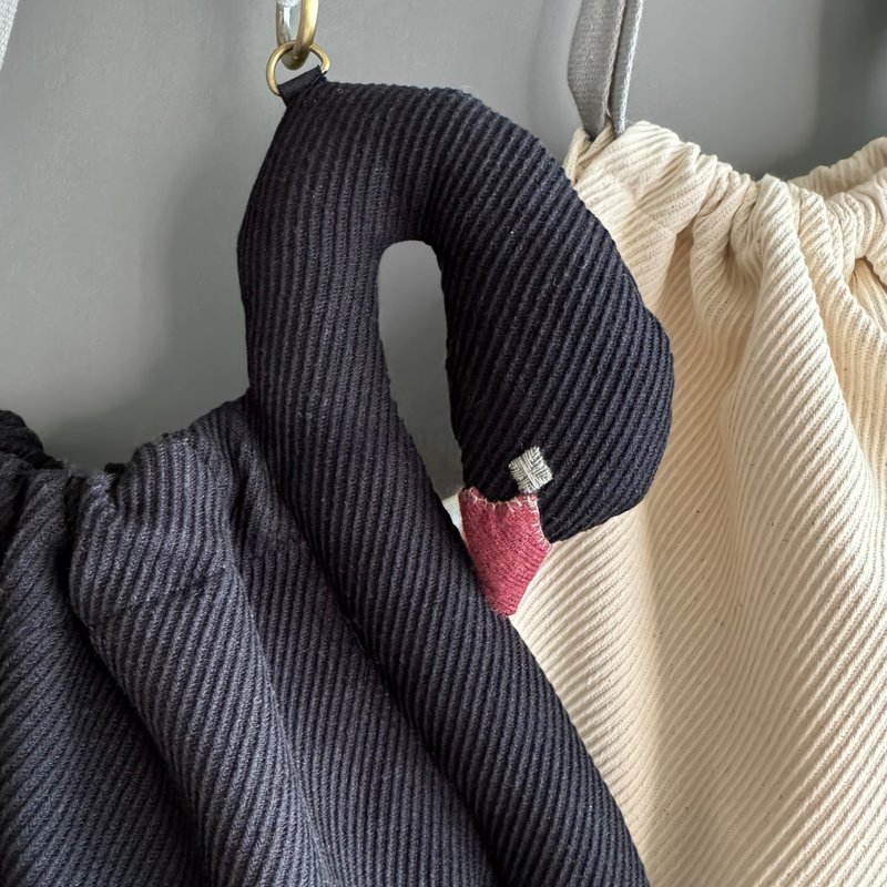 天鹅包 - 黑天鹅 侧背包 - 手提包/手提袋 - 棉．麻 黑色